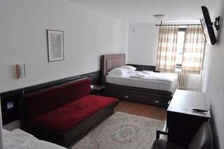 Отель Hotel Komovi Андриевица Семейный номер-3