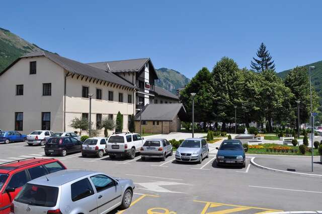 Отель Hotel Komovi Андриевица-12