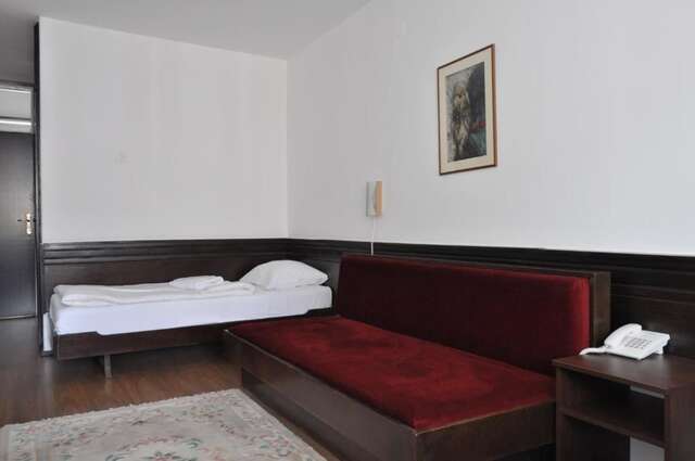 Отель Hotel Komovi Андриевица-59